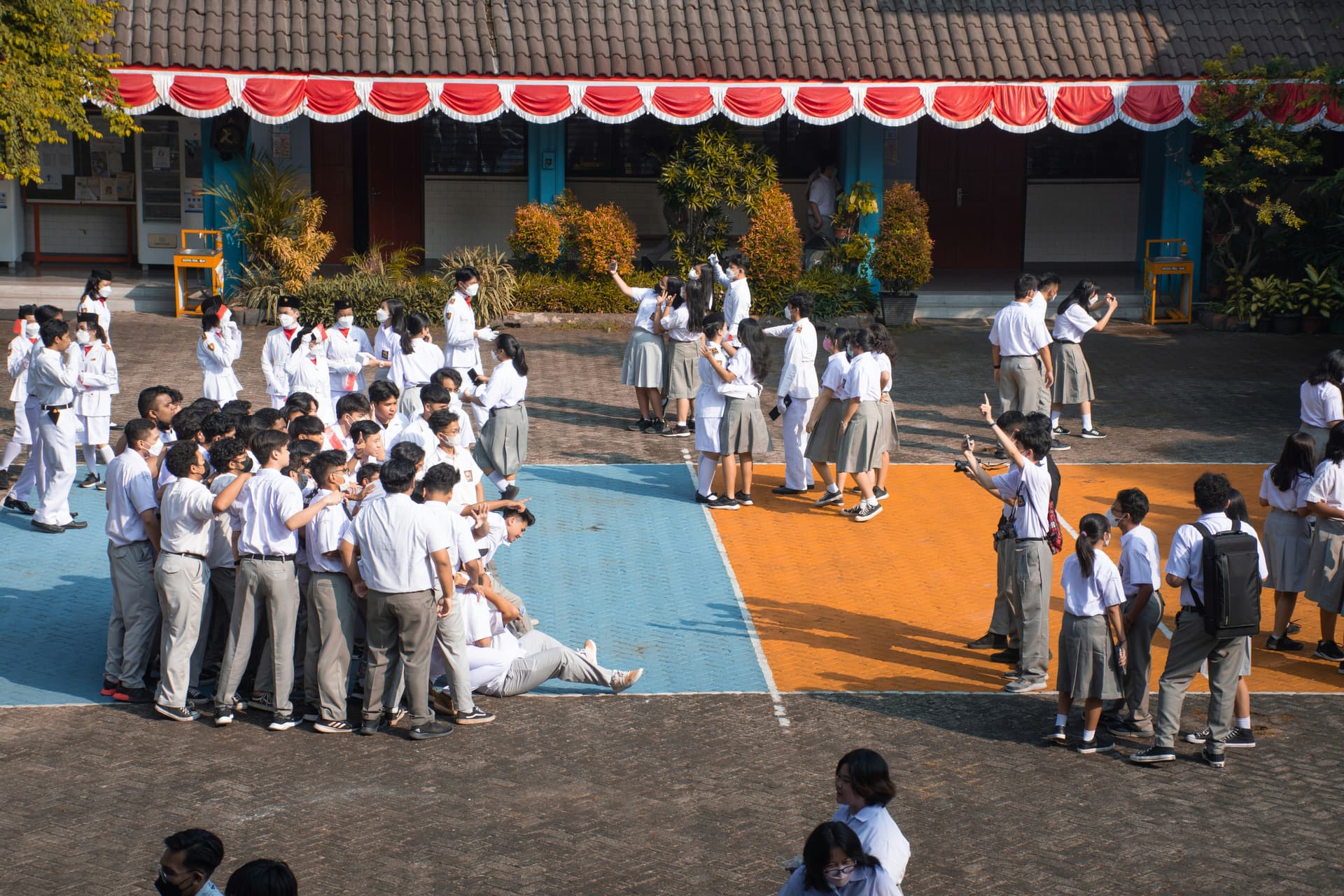 Siswa belajar dengan target UTBK